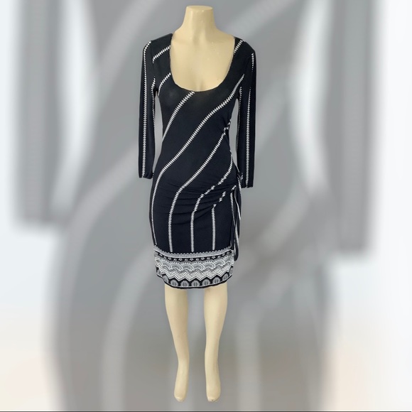 MAX STUDIO Dress - Picture 2 of 8